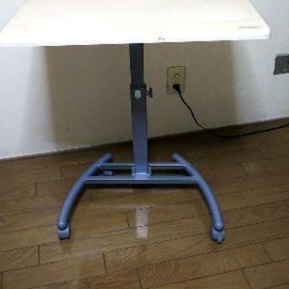 【無料に変更】机の画像