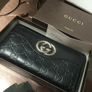 GUCCIの財布の画像