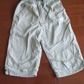 ニューバランス　ベージュ7分丈パンツ　140