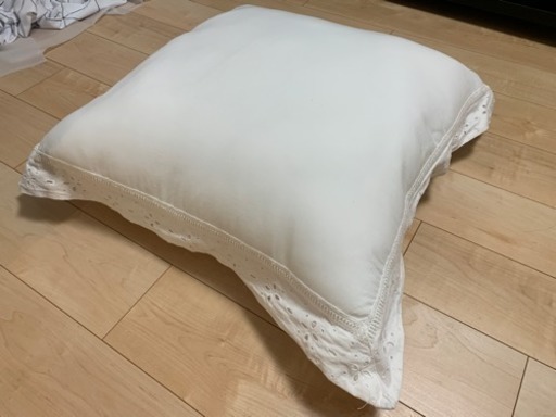 ニトリのジャンボクッションとカバーの2個セット