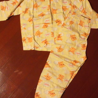 パジャマ　黄色　110