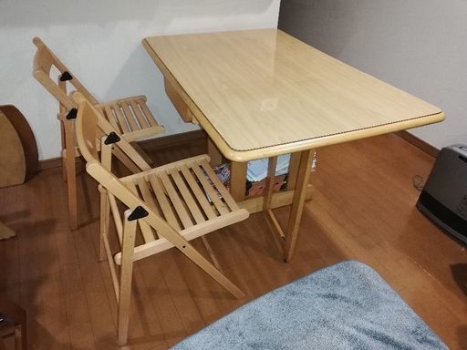 折り畳み式ダイニングテーブル
