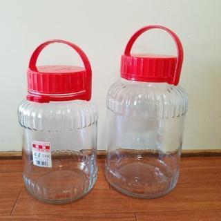 果実酒瓶　２個