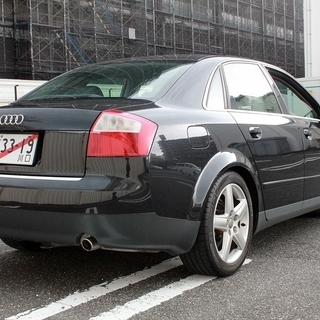 ★予備車検付★アウディA4★1.8T(ターボ!!)★クワトロ/社外ナビ/ETC/17アルミ!の画像