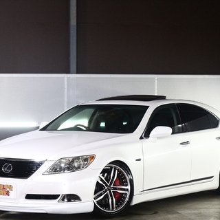 【車検２年付】  レクサス LS460 バージョンS Iパッケージ 社外アルミ/エアロ/サスコン/サンルーフ☆自社ローン・オートローン全国対応の画像