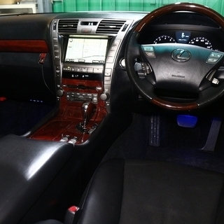 【車検２年付】  レクサス LS460 バージョンS Iパッケージ 社外アルミ/エアロ/サスコン/サンルーフ☆自社ローン・オートローン全国対応の画像
