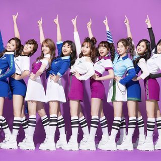 女性K-popのコピーダンスをやってみませんか！