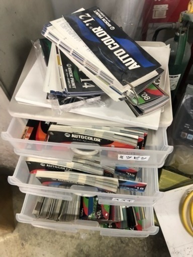 鈑金塗装業者様必見！ロックペイント色見本