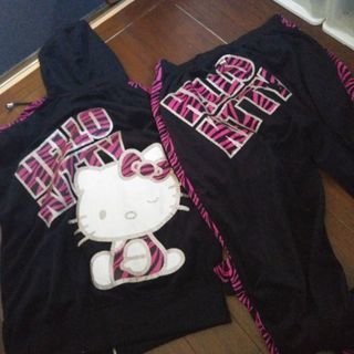 キティちゃんのジャージの画像