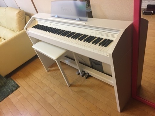 Casio PX-760 電子ピアノ（ホワイト） 椅子付き