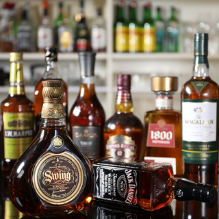 カラオケができる BAR です。