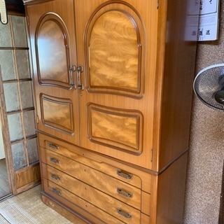 差し上げます洋服タンスの画像