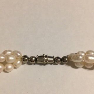 淡水真珠のネックレスの画像