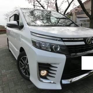 ★２６年ヴォクシーＺＳ　サイドリフトアップシート　検査３３年６月　両側パワスラ　バックカメラ　ナビ＆ＴＶ　ＥＴＣ　ドラレコの画像