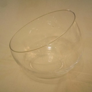 【無料で差し上げます】フラワーベース　各種　4個セット　花瓶　【取りに来てくださる方限定】の画像
