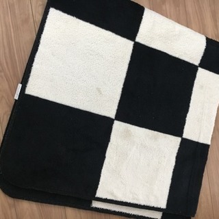 カーペット。