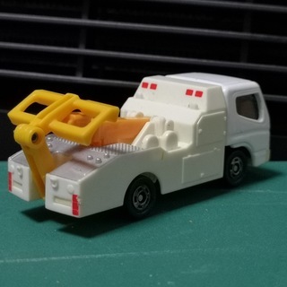 絶版トミカ №2-4 三菱ふそう・キャンター レッカー車 2台セットの画像