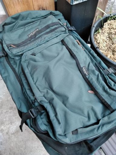 モンベル製リュック60L　男性向き