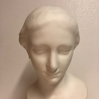 石膏像  女性像  デッサン オブジェの画像