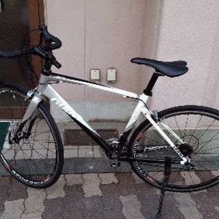 GIANT DEFY3 ロードバイク (sora)24speed/アルミ/シルバー