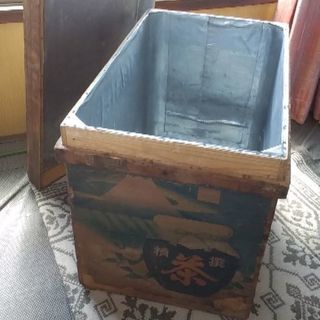 古い茶箱