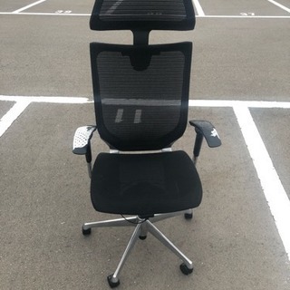 オカムラ バロン ハイバックチェア黒の画像