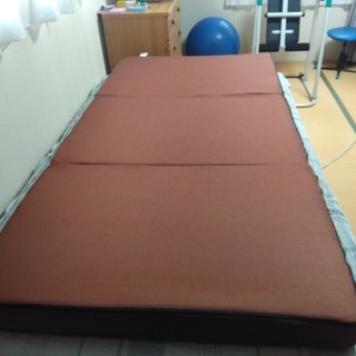 3つ折りマットレス の画像