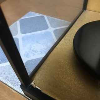 ガラスケース入り博多人形の画像