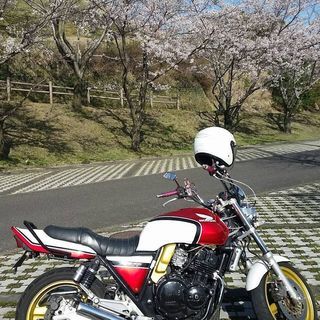 CB400