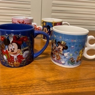 ディズニー小皿、カップ差し上げます