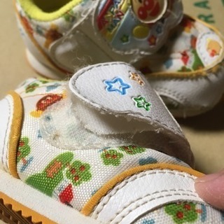 アンパンマンシューズの画像