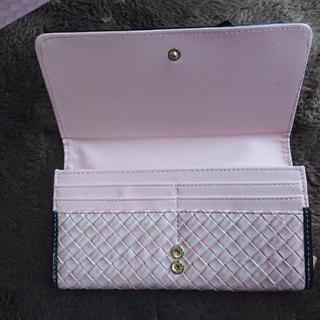 キティちゃん財布の画像