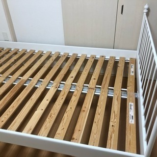 ダブルベッド IKEAの画像