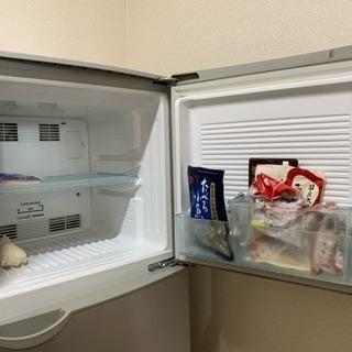 無料 シャープ冷凍冷蔵庫 140L SJ-14F-S 2002年製の画像