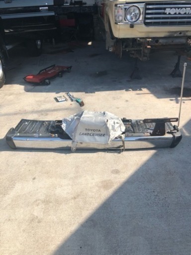 ランドクルーザー60 PTOウインチ延長バンパー付き