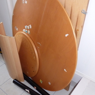 [無料 もらってください]ダイニングテーブル（北欧の家具）の画像