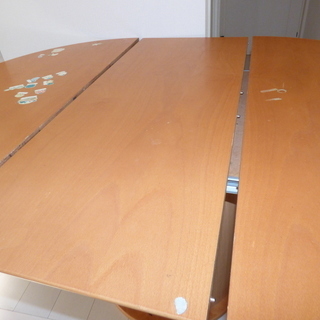 [無料 もらってください]ダイニングテーブル（北欧の家具）の画像