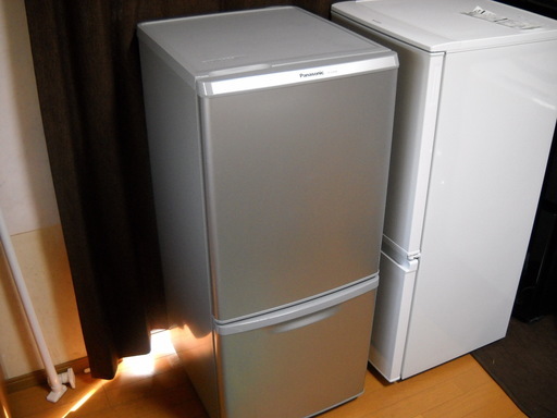 配達設置無料　冷蔵庫 パナソニック 138L　NR-B146W