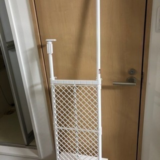 突っ張り用棚