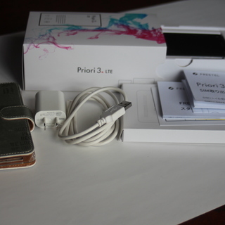 FREETEL  priori3 LITE  シムフリースマホ　パールホワイト　美品+新品純正バッテリーの画像