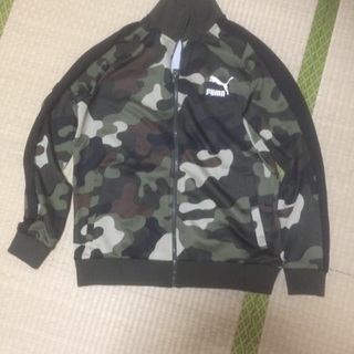 一回も着てない新品です。