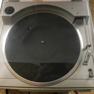 レコードプレイヤー