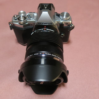 OLYMPUS OM-D E-M5 Mark II （シルバー）12-40mm F2.8 レンズキット（内箱