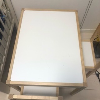 IKEA 子供机 差し上げます。