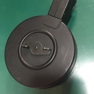 エアガンのマガジン、大容量の画像