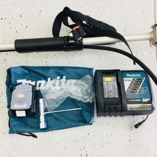 マキタ(makita) 充電式草刈機 Uハンドル 18V バッテリ・充電器付 MUR182UDRF【リライズ野田愛宕店】【引取限定】【中古良品】１点限り早い者勝ち！
