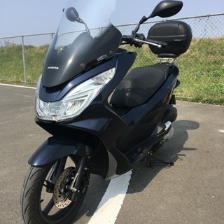 【極上美品】P C X150低走行美車  E T C 、スクリー...