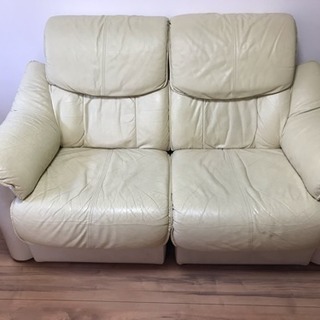 本革製ソファ