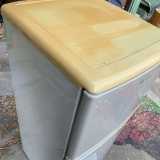 単身用冷蔵庫の画像