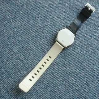 Nixon 腕時計 TIME TELLER 黒×白の画像